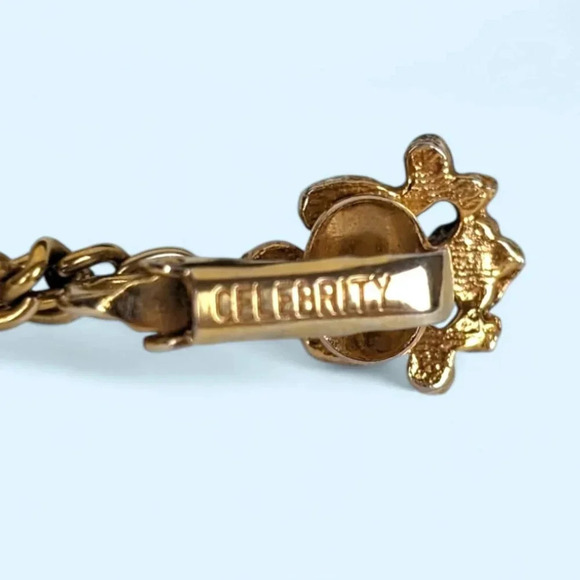 Vintage Celebrity Clip-On Earrings - Picture 5 of 6